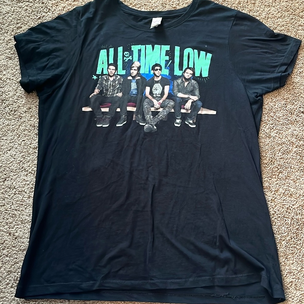 All time low size 2X fitted T-shirt